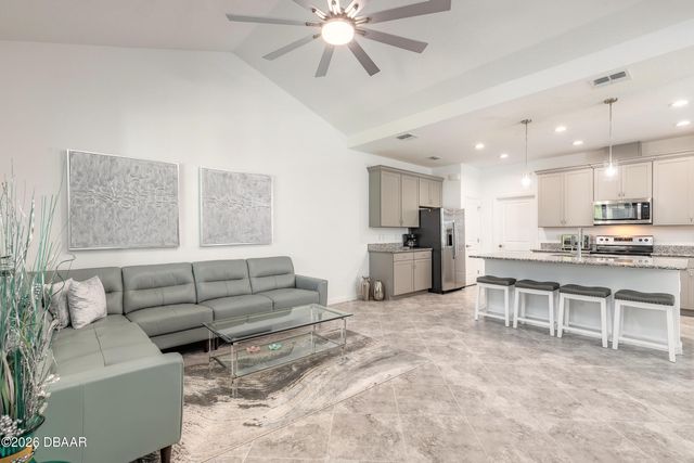 331 Cool Waters Way, Daytona Beach, FL 32124