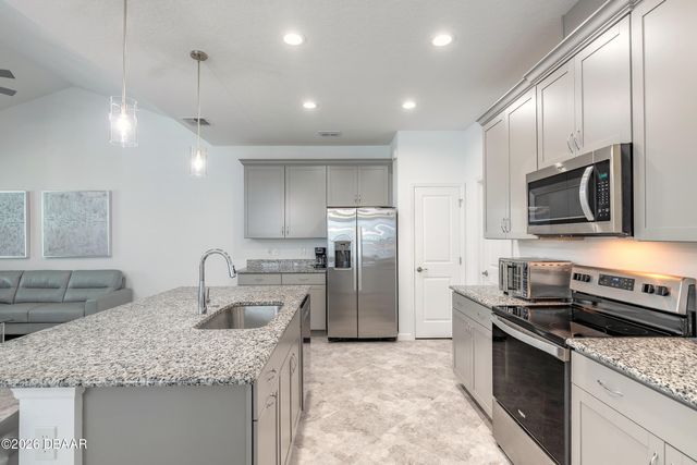 331 Cool Waters Way, Daytona Beach, FL 32124