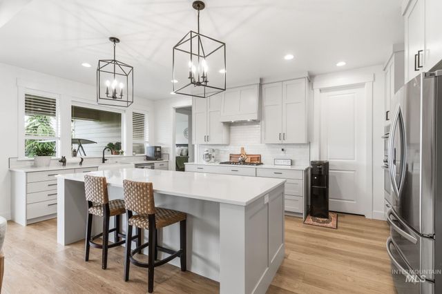 4275 N Brody Way, Meridian, ID 83646