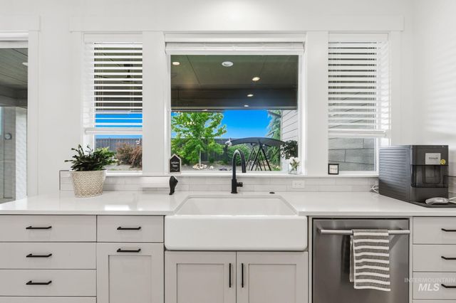 4275 N Brody Way, Meridian, ID 83646