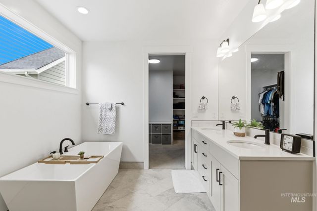 4275 N Brody Way, Meridian, ID 83646