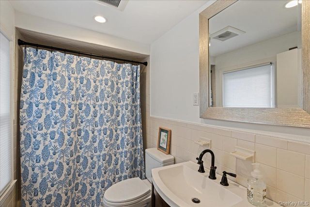 35 Saint Marks Avenue, Rockville Centre, NY 11570