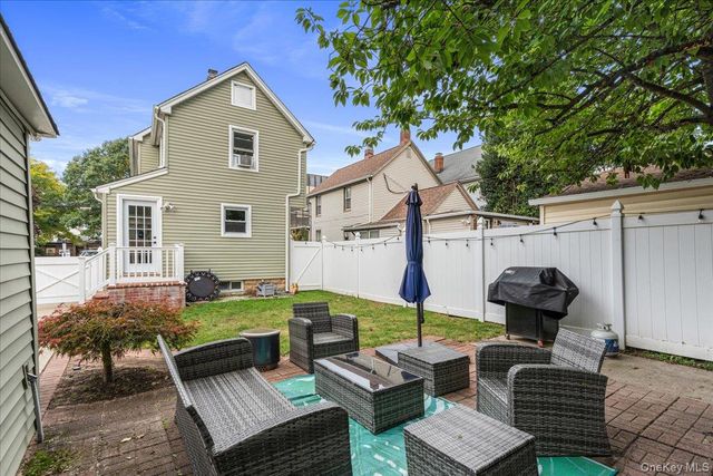 35 Saint Marks Avenue, Rockville Centre, NY 11570