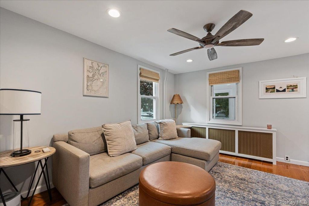 35 Saint Marks Avenue, Rockville Centre, NY 11570 — photo 5