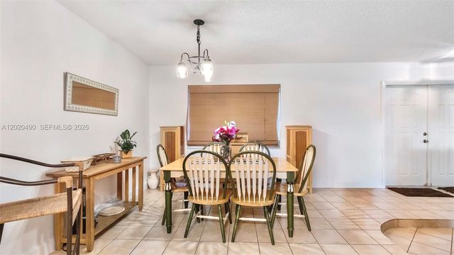 500 NW 96th Terrace, Pembroke Pines, FL 33024