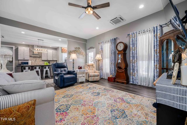 2166 Asheville Highway, Greeneville, TN 37743