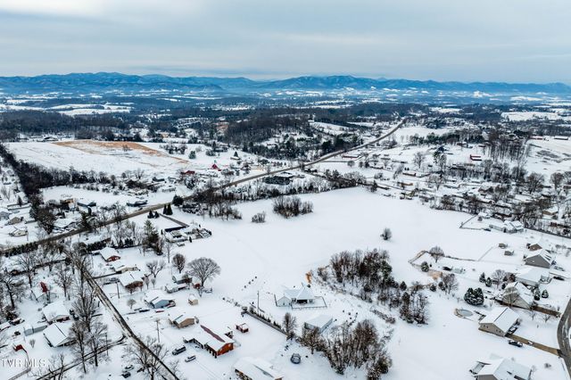 2166 Asheville Highway, Greeneville, TN 37743