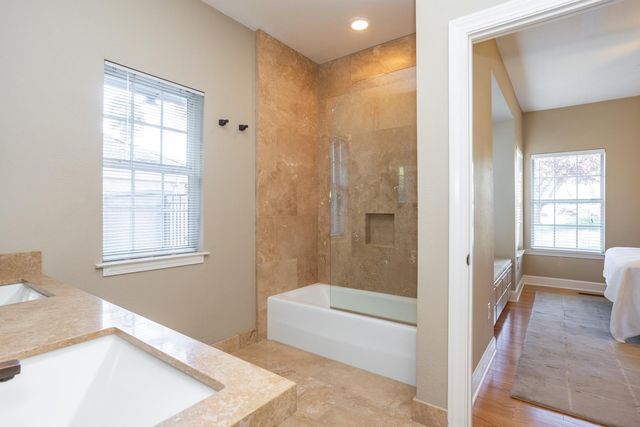 808 Country Club Dr, Modesto, CA 95356