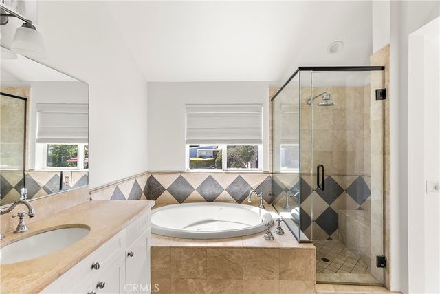 703 Poinsettia Avenue, Corona Del Mar, CA 92625