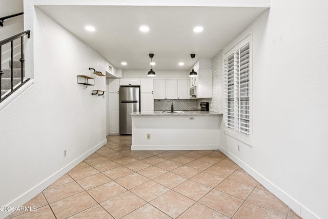 1717 E UNION HILLS Drive 1035, Phoenix, AZ 85024