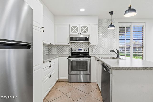 1717 E UNION HILLS Drive 1035, Phoenix, AZ 85024