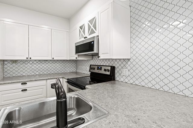 1717 E UNION HILLS Drive 1035, Phoenix, AZ 85024