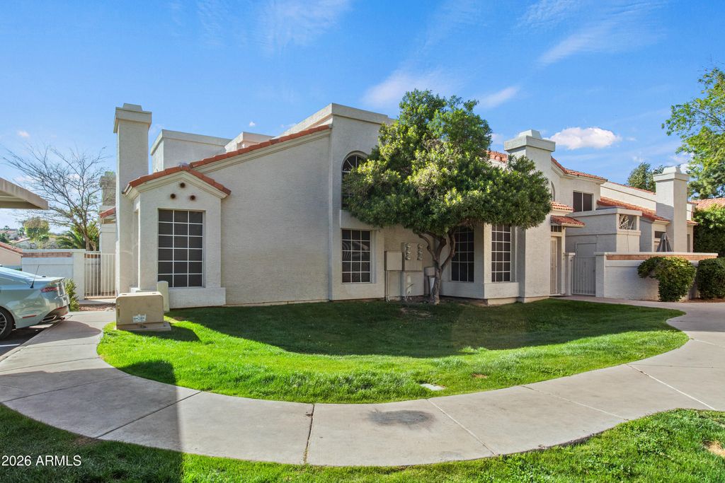 Image 2 of property listing at 1717 E UNION HILLS Drive 1035, Phoenix, AZ 85024