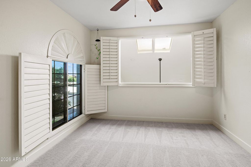 Image 27 of property listing at 1717 E UNION HILLS Drive 1035, Phoenix, AZ 85024
