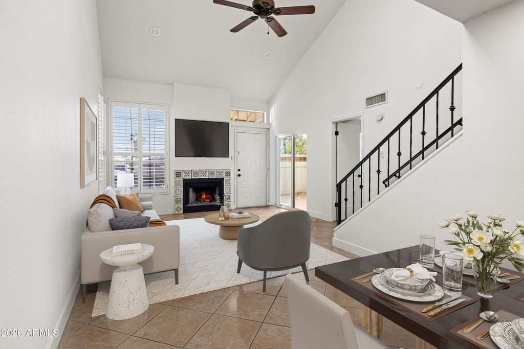 Image 3 of property listing at 1717 E UNION HILLS Drive 1035, Phoenix, AZ 85024