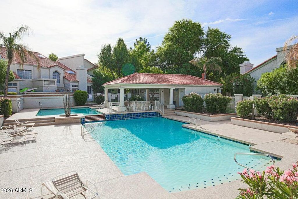 Image 31 of property listing at 1717 E UNION HILLS Drive 1035, Phoenix, AZ 85024