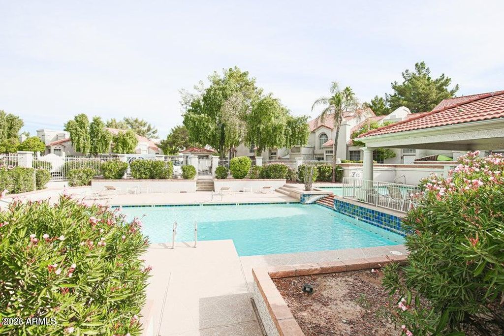 Image 32 of property listing at 1717 E UNION HILLS Drive 1035, Phoenix, AZ 85024