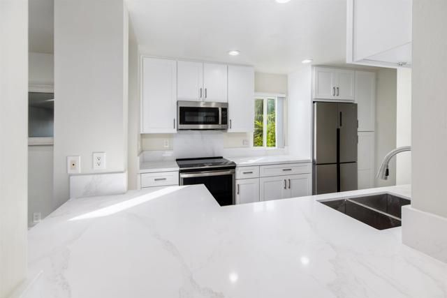 2607 Pirineos Way 116, Carlsbad, CA 92009