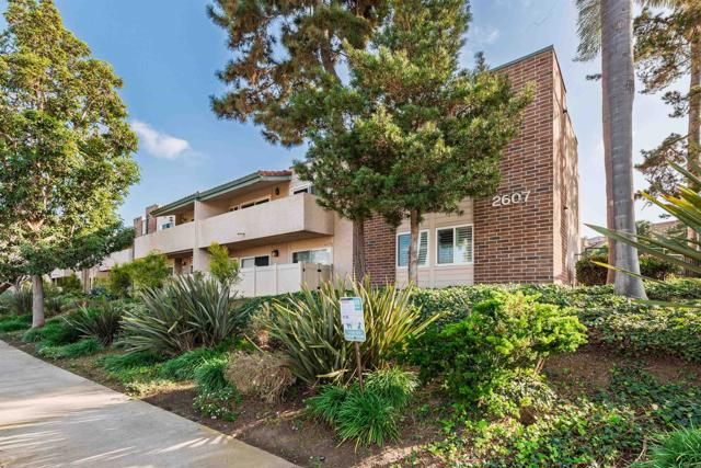 2607 Pirineos Way 116, Carlsbad, CA 92009