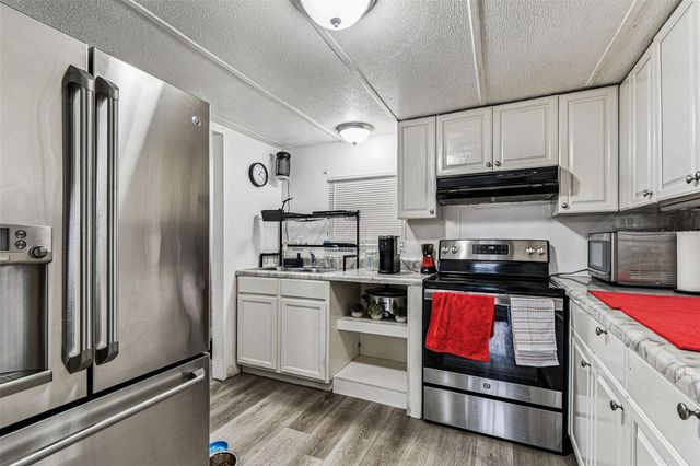 5111 DACCA DRIVE, Tampa, FL 33619