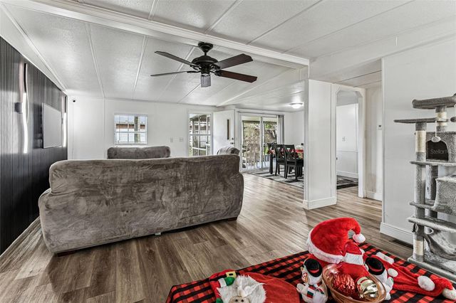 5111 DACCA DRIVE, Tampa, FL 33619