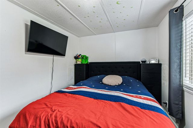 5111 DACCA DRIVE, Tampa, FL 33619