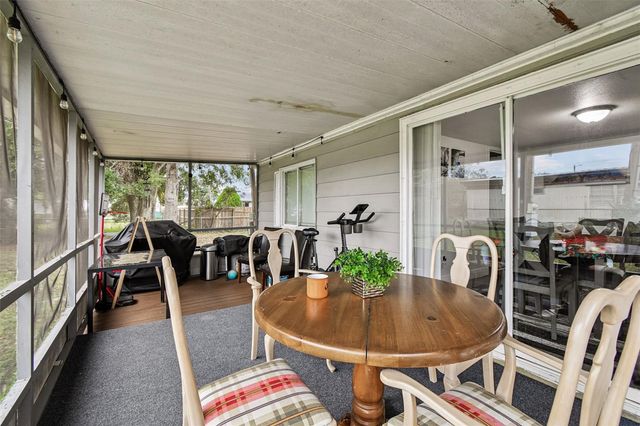 5111 DACCA DRIVE, Tampa, FL 33619