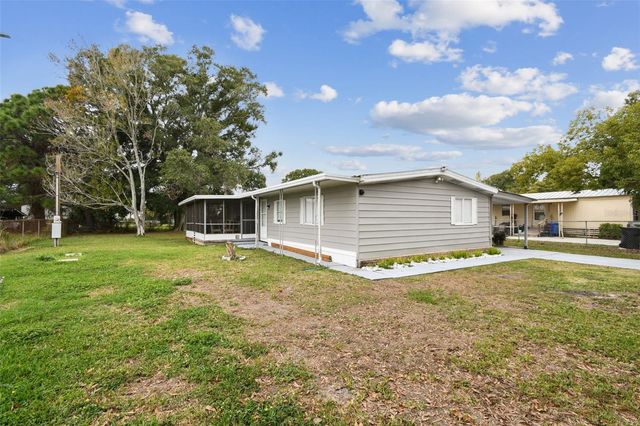 5111 DACCA DRIVE, Tampa, FL 33619