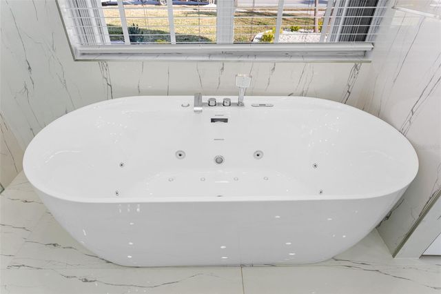 2098 SE FLORESTA DRIVE, Port St Lucie, FL 34984