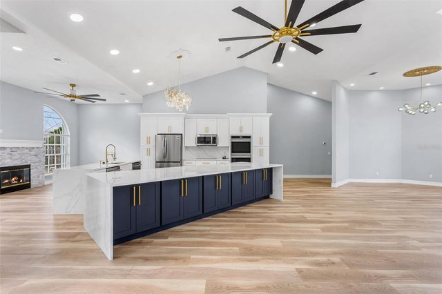 2098 SE FLORESTA DRIVE, Port St Lucie, FL 34984