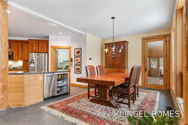 6290 Scenic Woods Circle, Muskegon, MI 49445