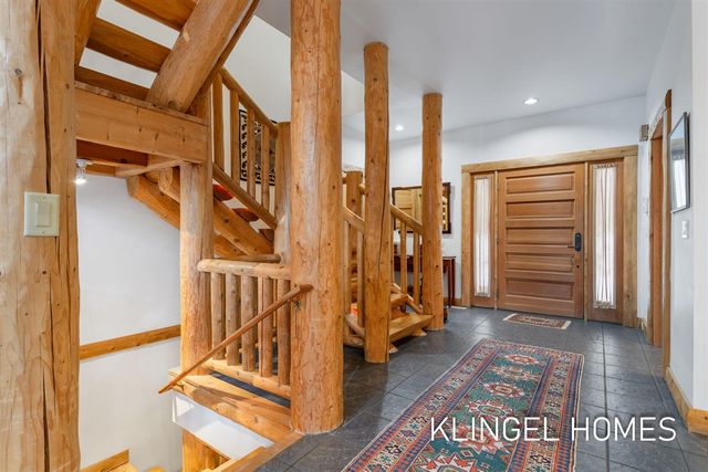 6290 Scenic Woods Circle, Muskegon, MI 49445