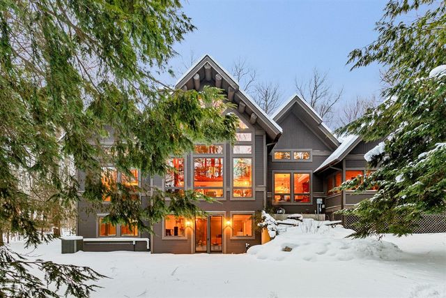 6290 Scenic Woods Circle, Muskegon, MI 49445