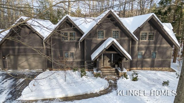 6290 Scenic Woods Circle, Muskegon, MI 49445