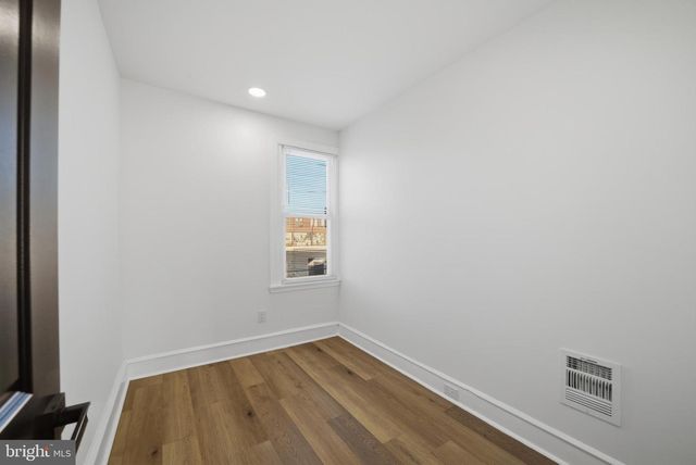 1829 E AIRDRIE ST, Philadelphia, PA 19124