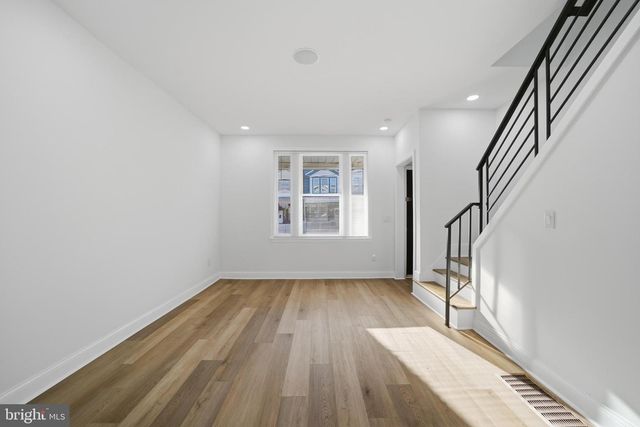 1829 E AIRDRIE ST, Philadelphia, PA 19124