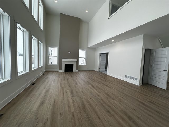 1710 Round Barn Drive, Hudsonville, MI 49426