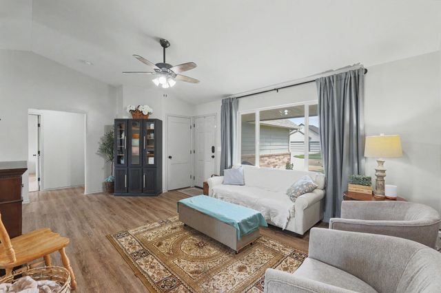 1419 E Alise, Derby, KS 67037