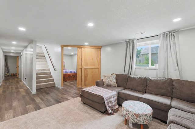 1419 E Alise, Derby, KS 67037