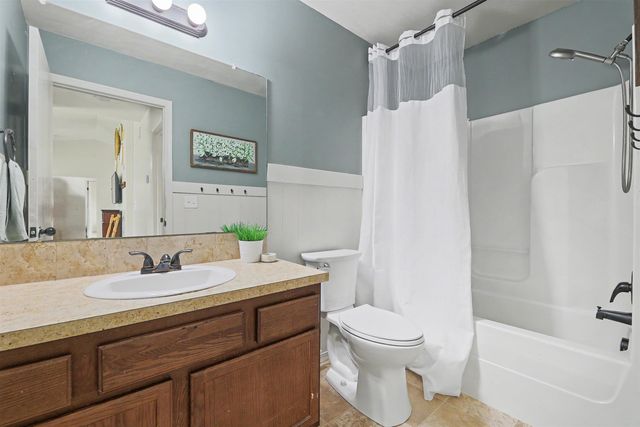 1419 E Alise, Derby, KS 67037