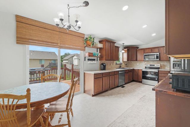1419 E Alise, Derby, KS 67037