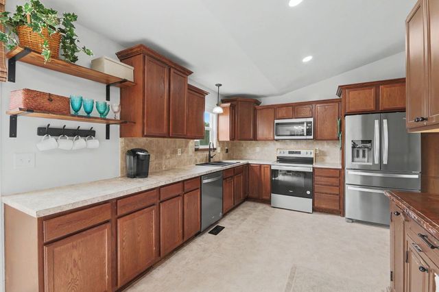1419 E Alise, Derby, KS 67037