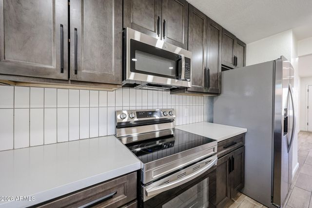 4034 E WINDROSE Drive, Phoenix, AZ 85032