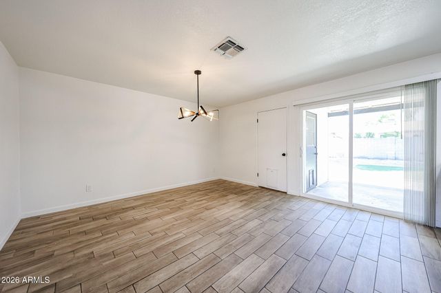 4034 E WINDROSE Drive, Phoenix, AZ 85032