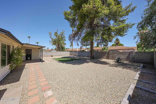 4034 E WINDROSE Drive, Phoenix, AZ 85032