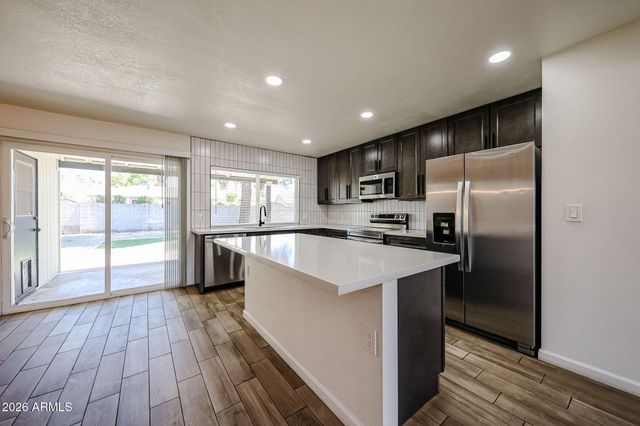 4034 E WINDROSE Drive, Phoenix, AZ 85032