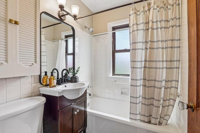 3206 S Griffin AVENUE, Milwaukee, WI 53207