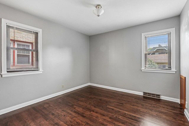3206 S Griffin AVENUE, Milwaukee, WI 53207