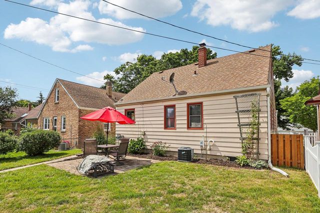 3206 S Griffin AVENUE, Milwaukee, WI 53207