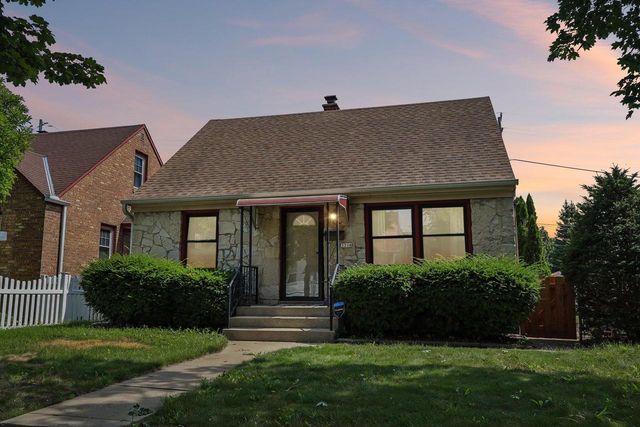 3206 S Griffin AVENUE, Milwaukee, WI 53207